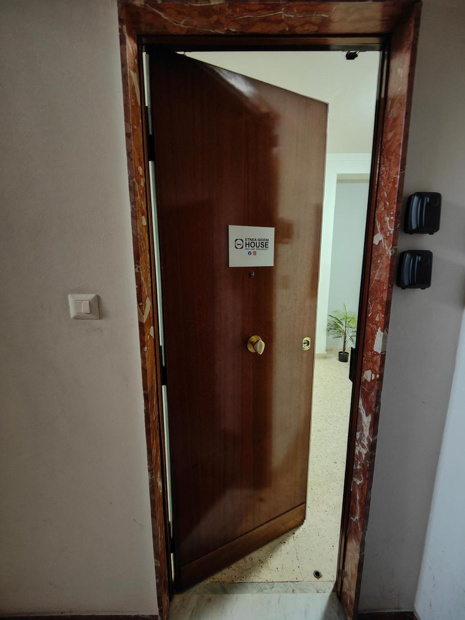 Etnea Gioeni House Suite Catânia Exterior foto